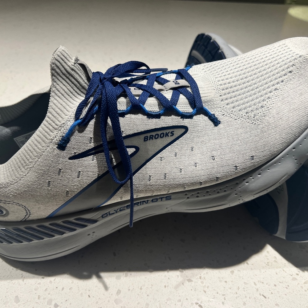 Brooks Glycerin GTS 20 Gray and Blue Athletic Shoes